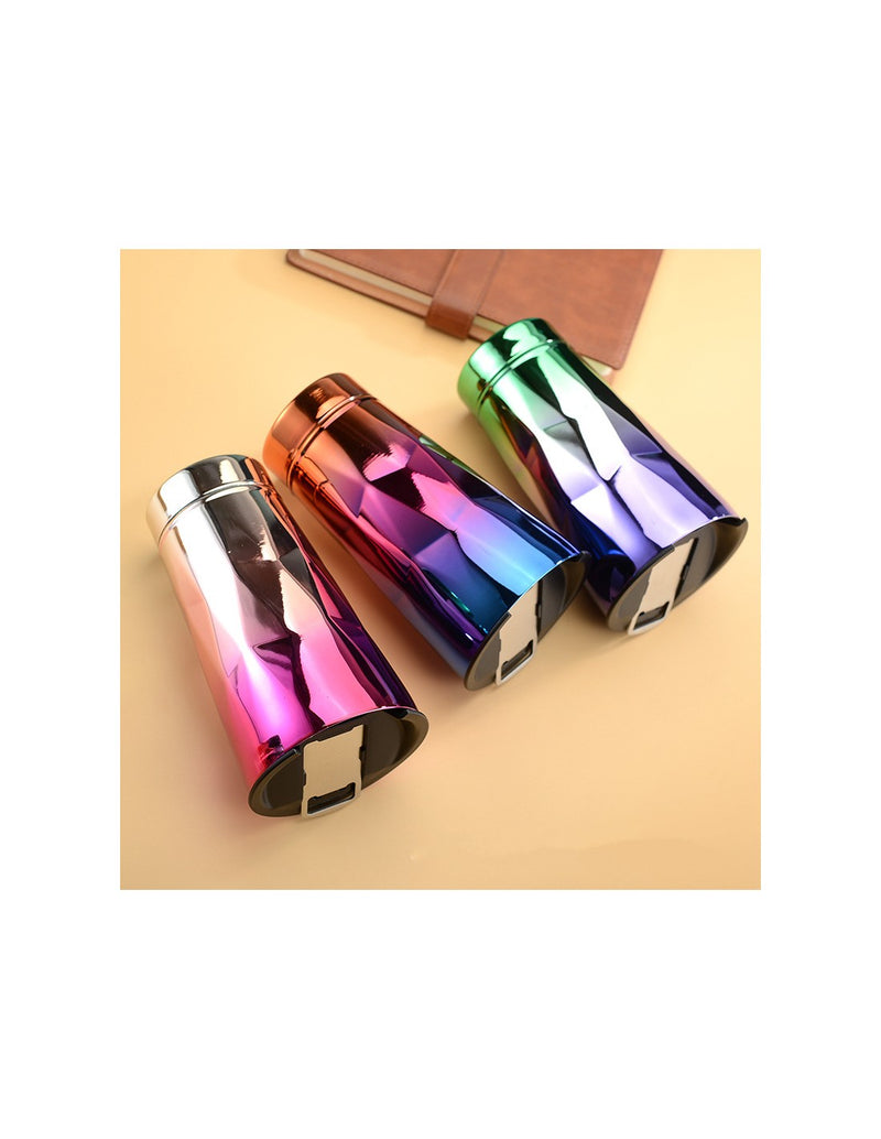 Copo Térmico com Design Metalizado e Tampa Reutilizável